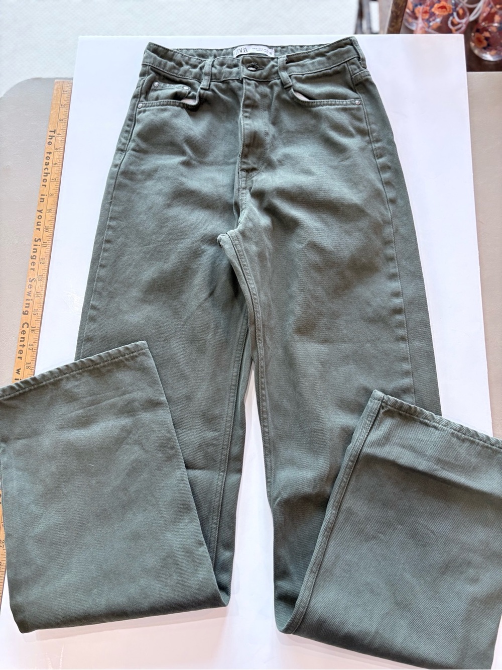 Zara High-Rise Straight Jeans in Olive